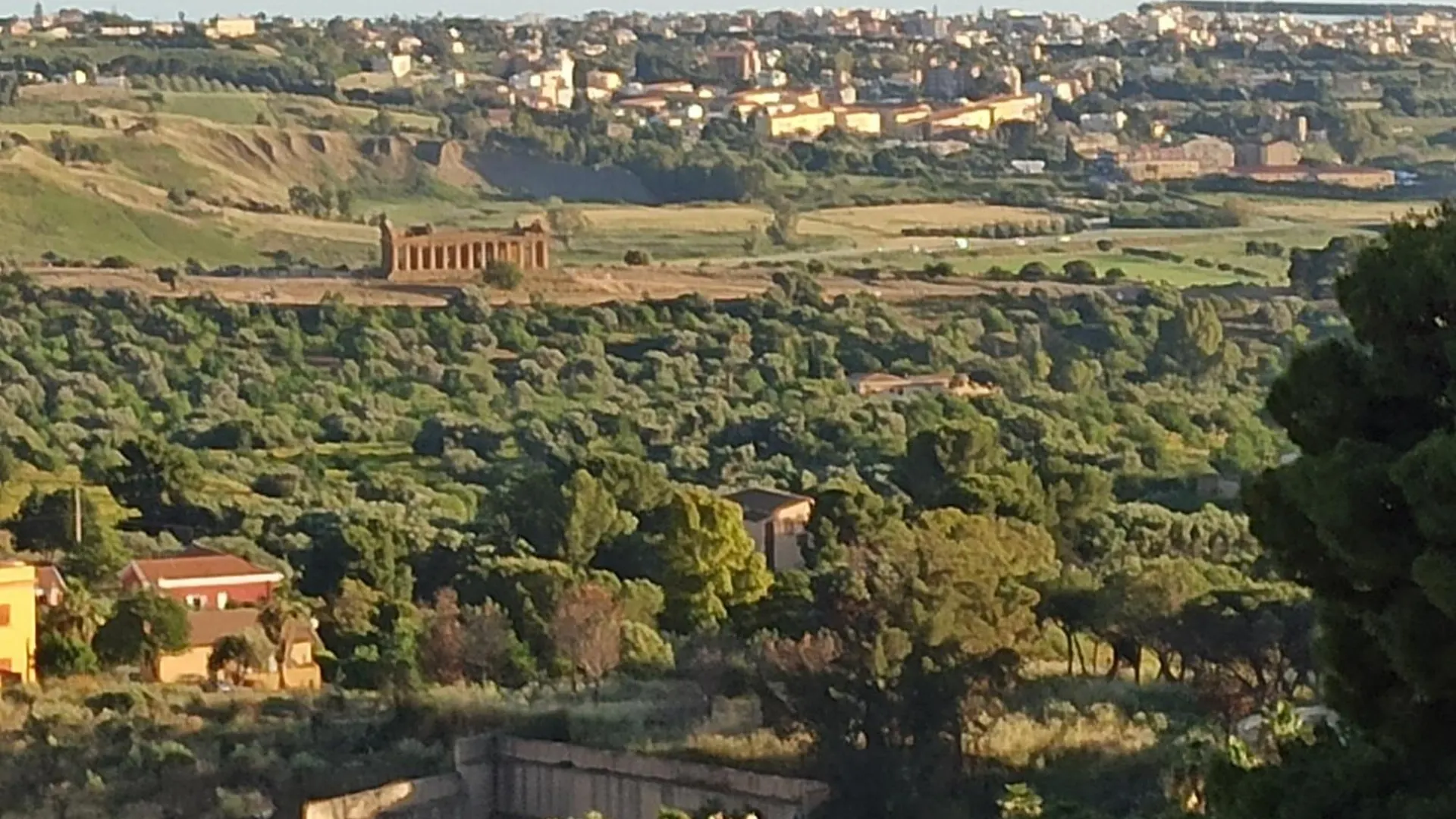 B&B Le 4 Stagioni Sul Viale, Belvedere Di Agrigento 2*,
