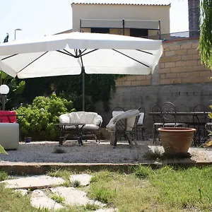 2* Couette-café La Casetta Degli Aranci